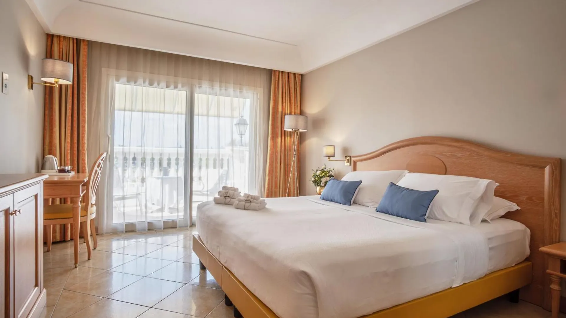 ****  Palace Hotel Desenzano Desenzano del Garda Italy