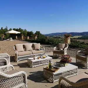 https://tenuta-il-sassone.it-tuscanyhotel.com